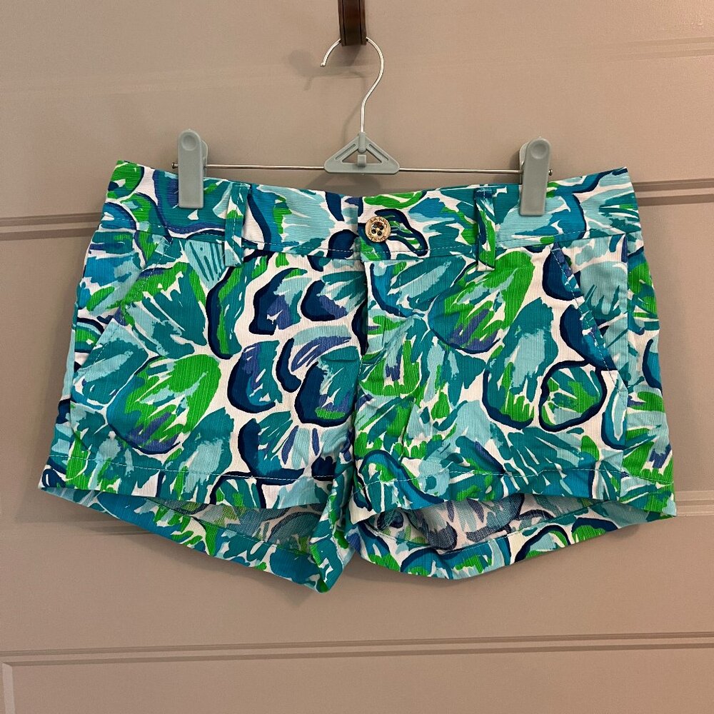 Lilly Pulitzer Walsh Short size 4 with Blue Green print
